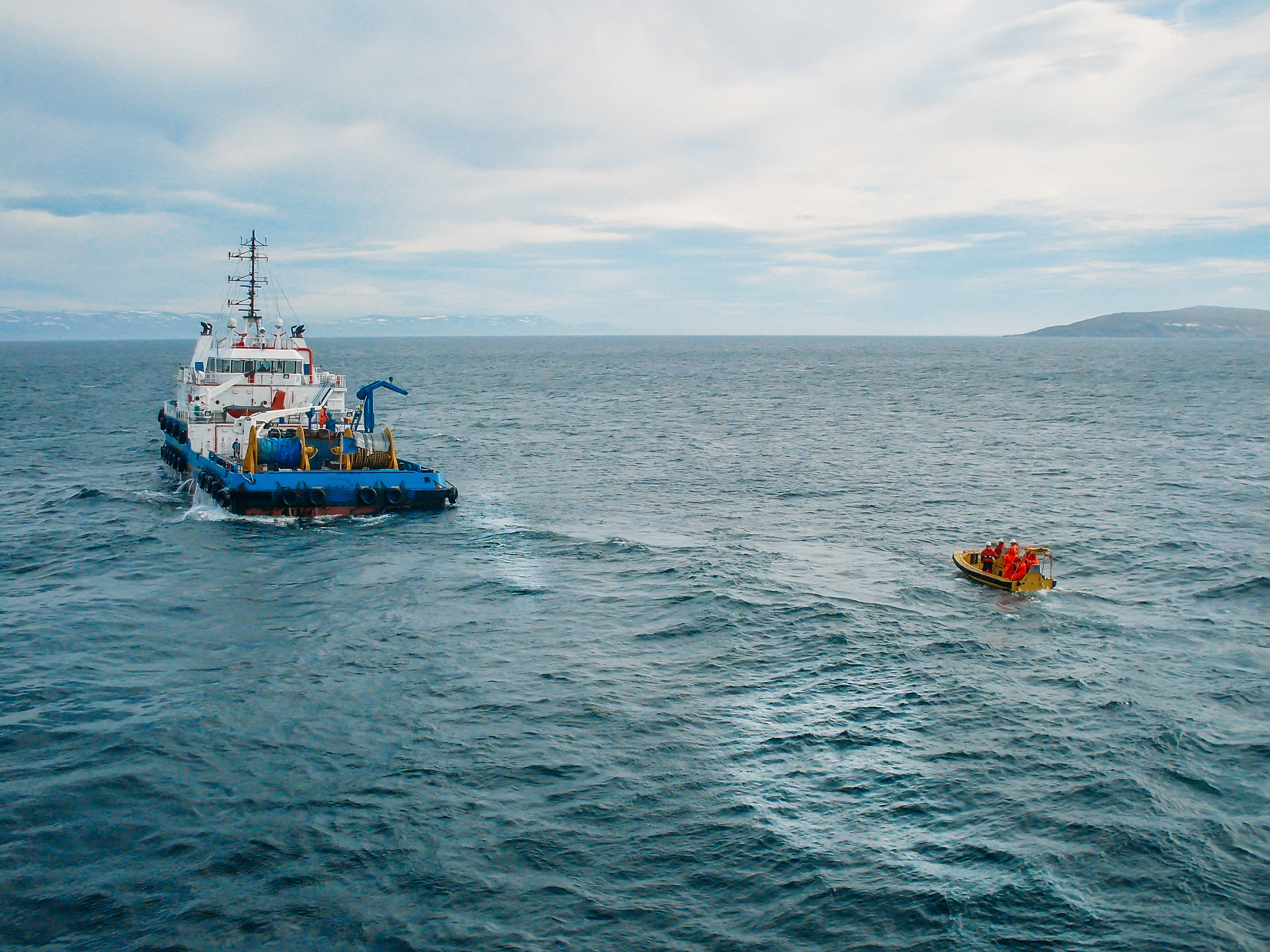 Oceanographic vessel